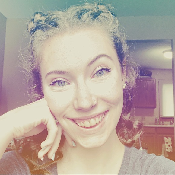 Meet your Posher, Shae - Picture 1 of 1